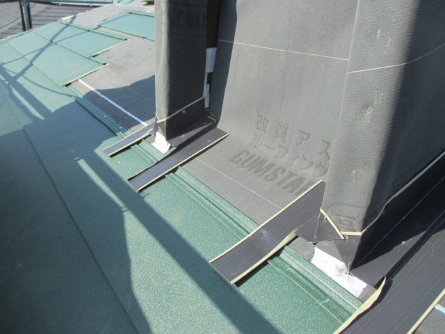 明石市の谷板金の設置